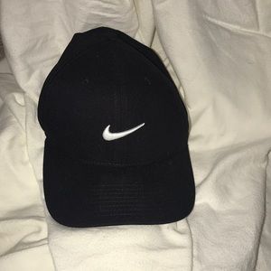 Nike black hat